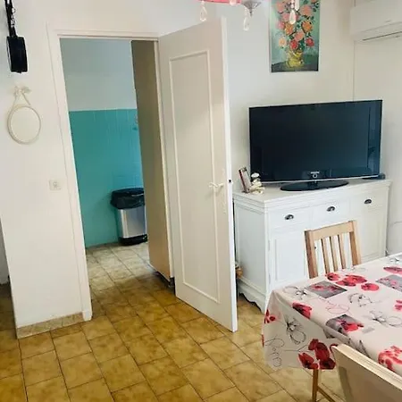 Maison 2 P- Lotissement Avec Piscine Villa