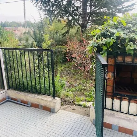 Maison 2 P- Lotissement Avec Piscine Villa *