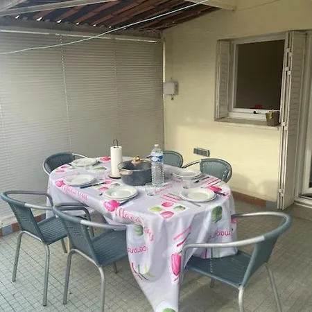 Maison 2 P- Lotissement Avec Piscine Peymeinade